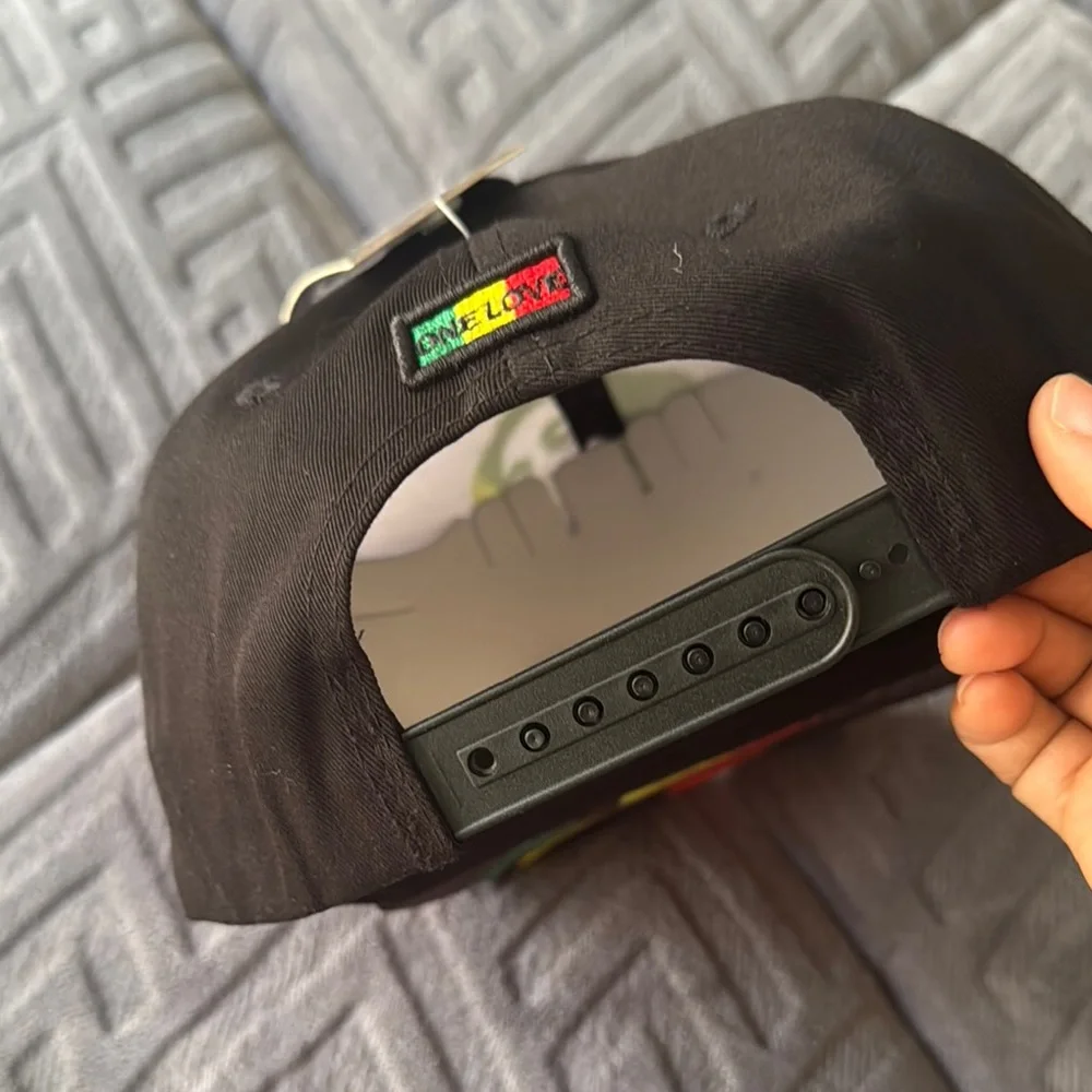 Bob Marley “One Love” SnapBack 🇯🇲 - Picture 5 of 6